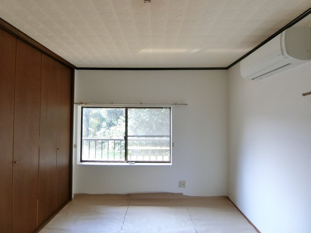 フローレンス勝田1号棟の和室