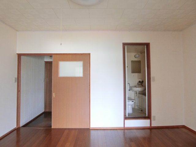 フローレンス勝田2号棟の内装