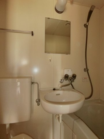 フローレンス勝田2号棟の洗面所