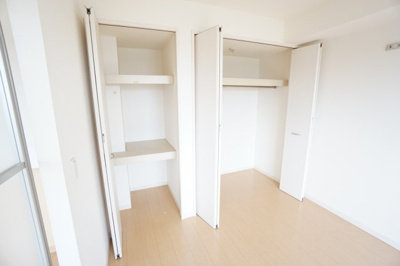 【収納】 | リビングタウン稲毛の杜 B | ※同物件・反転タイプの写真です。