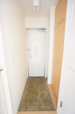 【玄関】 | リビングタウン稲毛の杜 B | ※同物件・反転タイプの写真です。