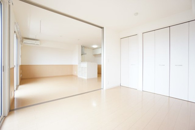 【洋室】 | リビングタウン稲毛の杜 B | ※同物件・同タイプの写真です。