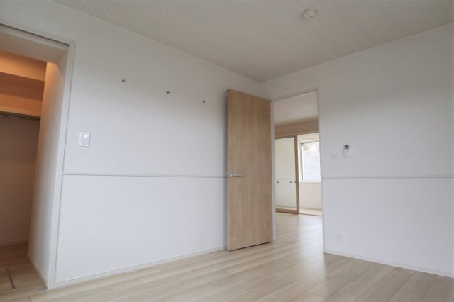 セントラル　セブンＢの洋室