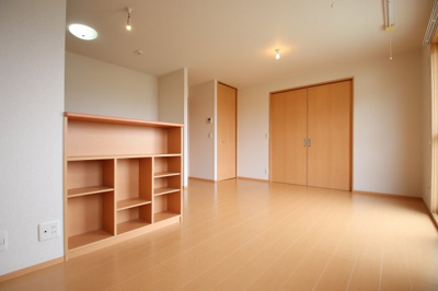 【居間・リビング】 | ＯＬＩＶＥＮ ＨＡＵＳ高辺