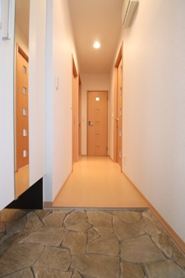 【玄関】 | ＯＬＩＶＥＮ ＨＡＵＳ高辺