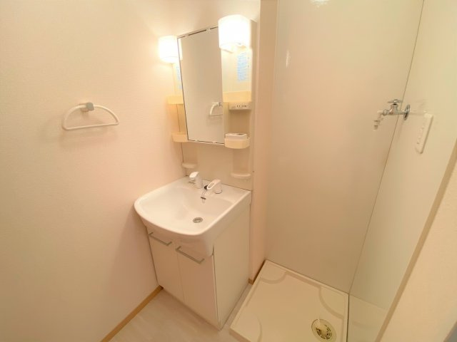 ヴァンヴェールＡの洗面所