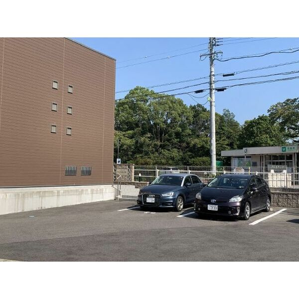 グリーンシティーⅢの駐車場
