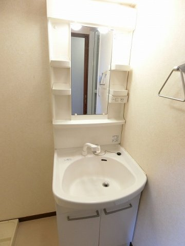 カーサ・フィオレットの独立洗面台