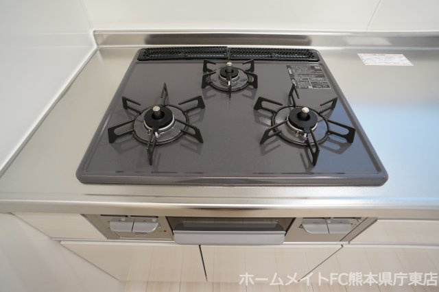 熊本市東区花立３丁目のアパートのキッチン
