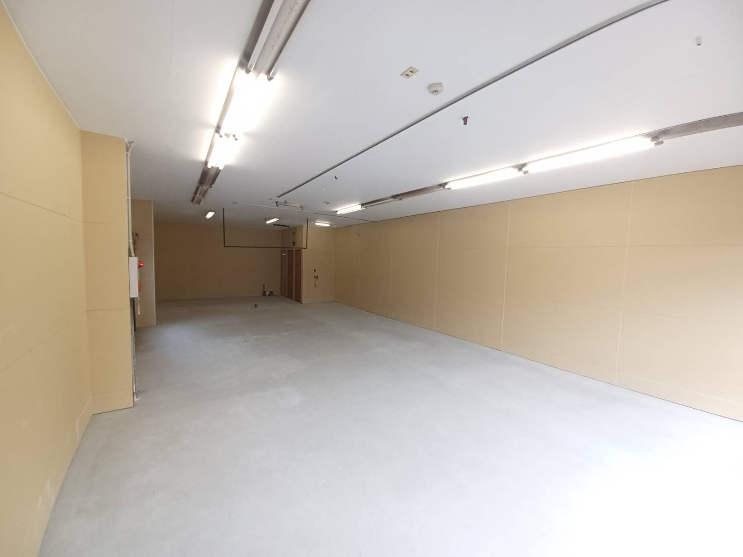 マルサビルの内装