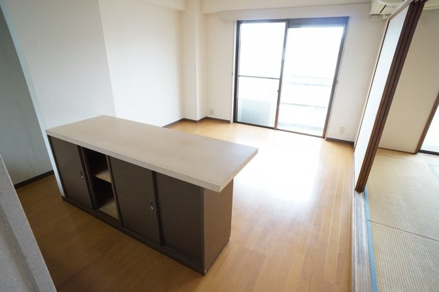 船橋市前原西３丁目の賃貸マンションの居間・リビング|リビングです※写真は別のお部屋です