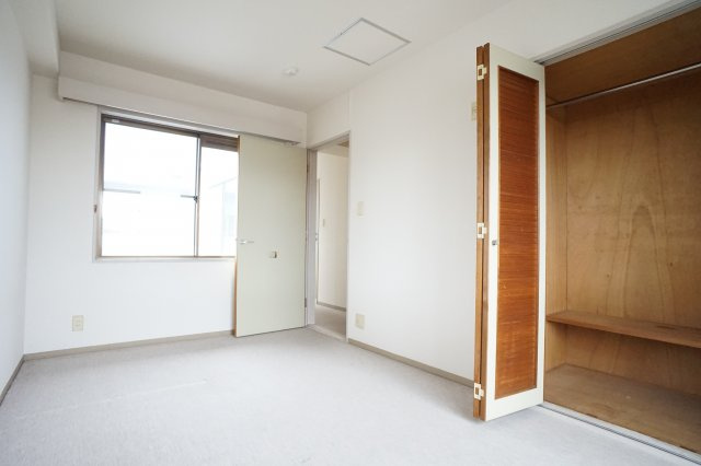 船橋市前原西３丁目の賃貸マンションの洋室|落ち着いた色調の洋室です※写真は別のお部屋です