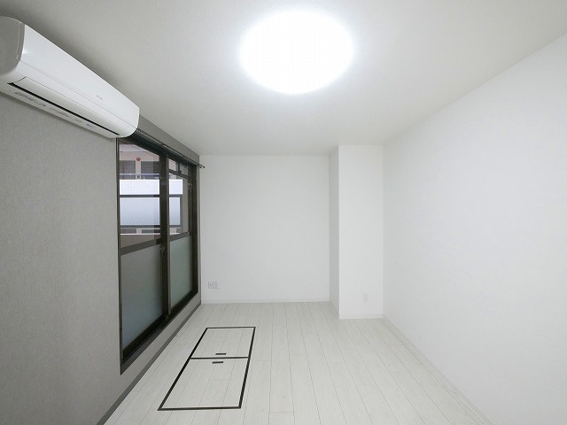 フクダ不動産新大宮マンションの洋室