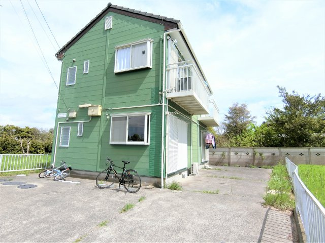 東金市求名のアパート