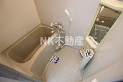 【浴室】 | Grace Court(グレースコート）（高井田賃貸） | 落ち着いた空間のお風呂です