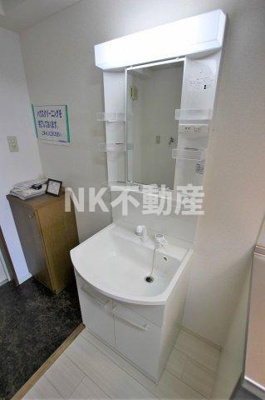 【洗面所】 | Grace Court(グレースコート）（高井田賃貸） | 忙しい朝には欠かせない洗面所です