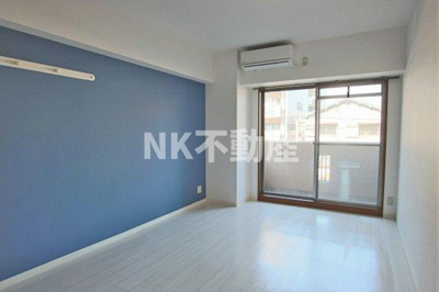 【居間・リビング】 | Grace Court(グレースコート）（高井田賃貸） | 洋室です