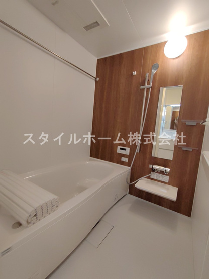 【浴室】 | ※別部屋写真です。