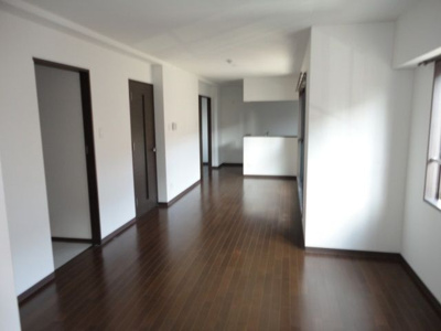 【居間・リビング】 | ロス・トーレンス | ※同建物同型別のお部屋