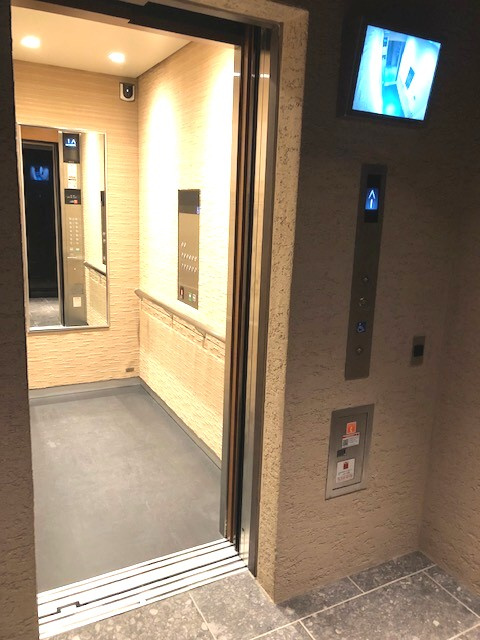 プライマル上野・稲荷町の設備|防犯ＴＶモニター付きセキュリティエレベーター