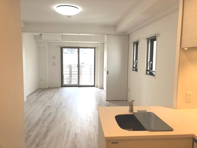 プライマル上野・稲荷町の居間・リビング|エアコン２台付き