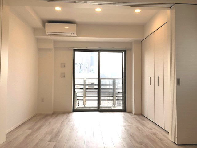 プライマル上野・稲荷町の内装|ダウンライト付き洋室