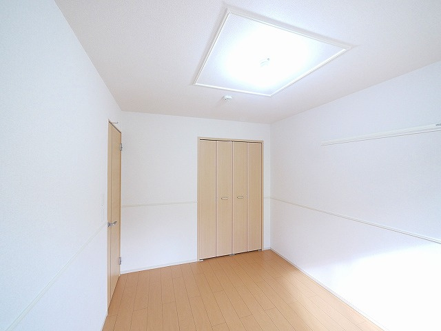 サンリットＡの寝室|ゆとりの広さです