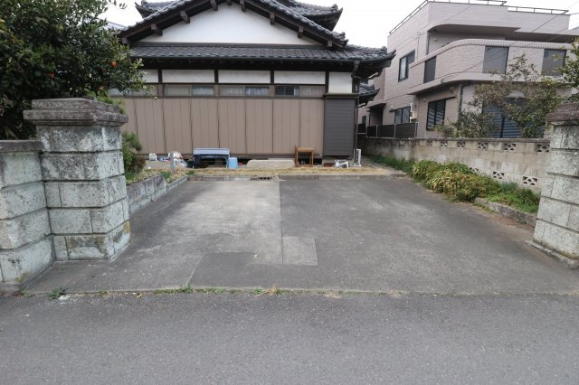 淵岡駐車場の外観