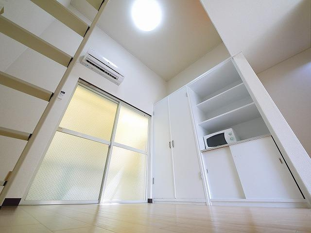 シングルモアの洋室|ゆったりした洋室です