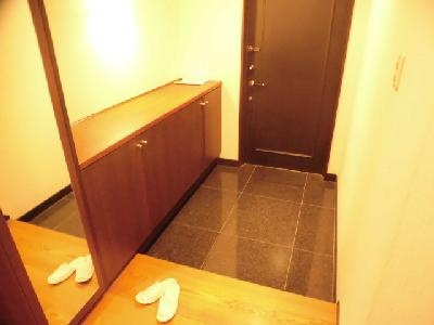 サンシティドムス鴨川の玄関