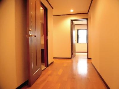 サンシティドムス鴨川の内装|玄関から～