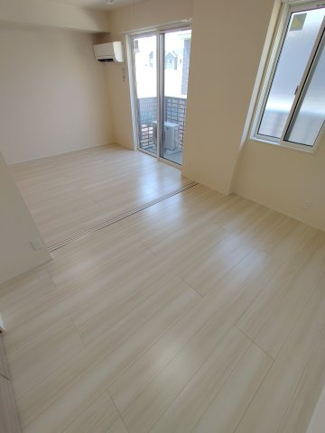 【居間・リビング】 | アペーゴ　A | 別部屋写真です。