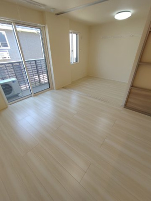 【居間・リビング】 | アペーゴ　A | 別部屋写真です。