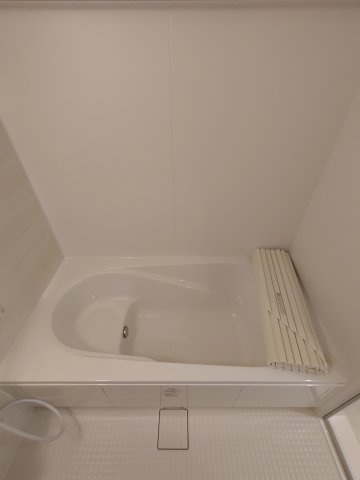 【浴室】 | アペーゴ　A | 別部屋写真です。