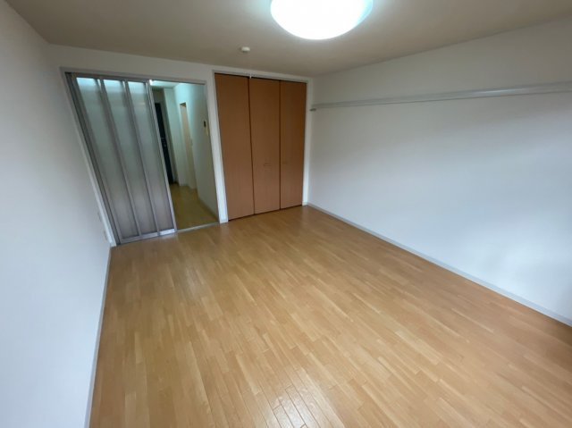 レジデンス三山Ⅱの居間・リビング