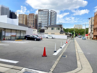 【駐車場】
