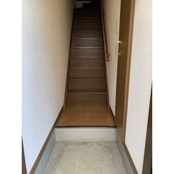 アンプルールリーブルＤ＆Sの玄関