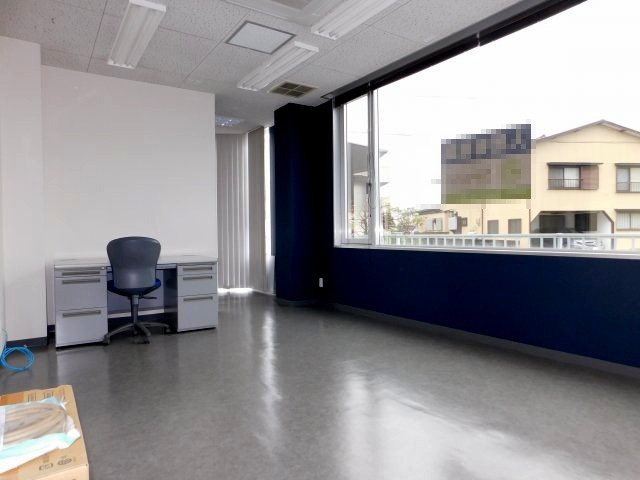 白羽ビルの内装