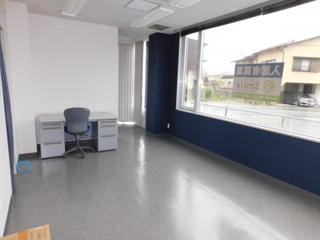 白羽ビルの内装