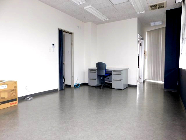 白羽ビルの内装