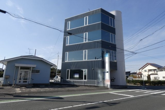 白羽ビルの外観