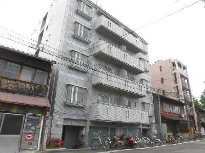 ホワイトクレステの外観