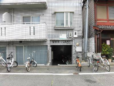 ホワイトクレステの外観