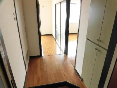 ホワイトクレステのその他|玄関から～