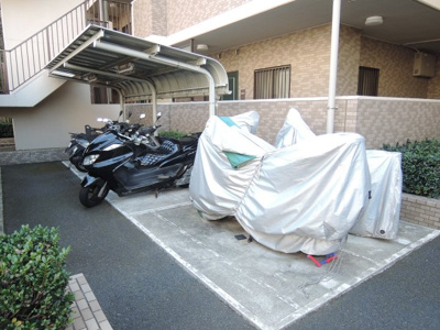 【その他共用部分】 | サウススクエア１００横浜弘明寺 | バイク置場です。