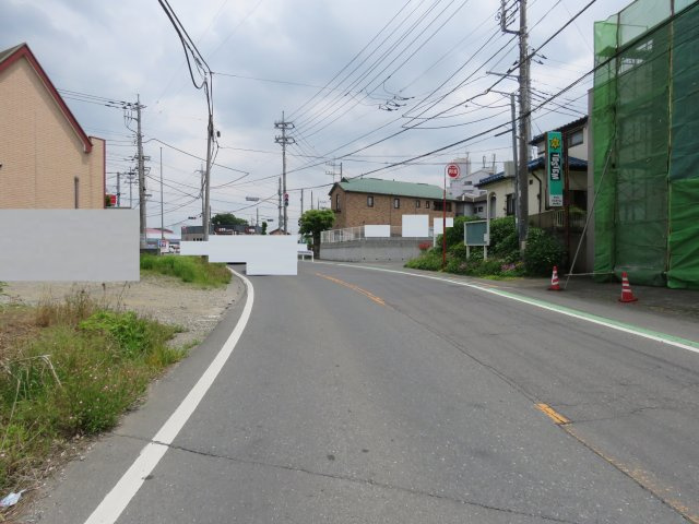 坂戸市薬師町売地の前面道路含む現地写真