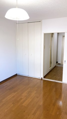 グレイスフル山本の洋室