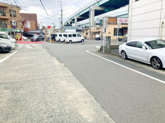 【駐車場】
