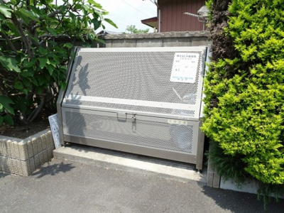 【その他】 | バローネ・イースト | 共用ゴミストッカー