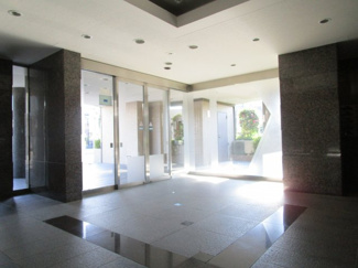 【エントランス】